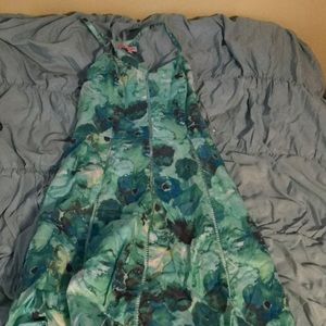 Green water color floral dress